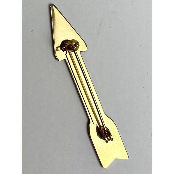 VTG 2.5" Light Yellow CAA NAA JOAD Camp Archery Program Club Arrow Pin PINBACK - Picture 2 of 2